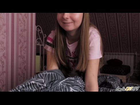 ❤️ Blondie nyedot dheweke bff rumiyin lan nemu cum ing dheweke tutuk ❌ Porno ing kita